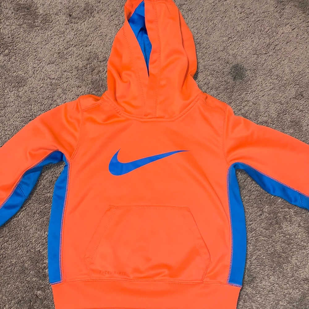 4T Nike hoodie
